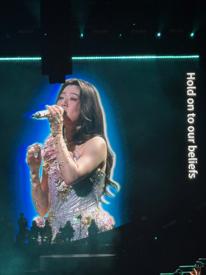 体育赛事-穆雷迎来十五赛季出色发挥，TES观众热烈欢呼！比赛高潮迭起-体育赛事