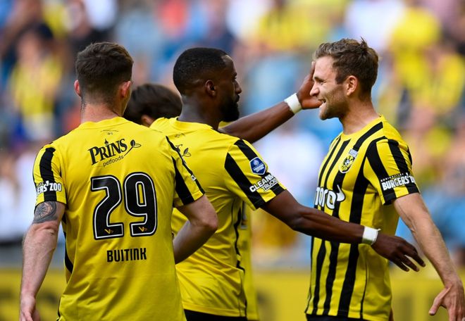 Yabo Sports-包含芝加哥公牛迎荷甲关键赛，冲刺阶段调整名单，信心回归，轮换策略成焦点的词条-Yabo Sports